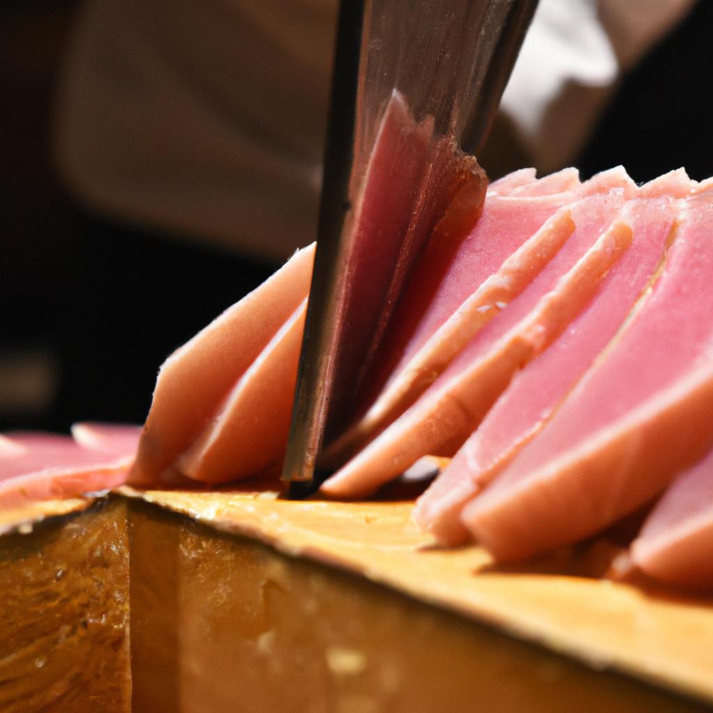 迫力満点のマグロ解体ショー